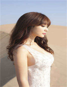 天使与恶魔的美女