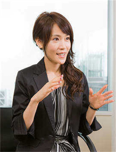 亚洲 日韩 中文 制服-女子乘公交被弄2小时视频