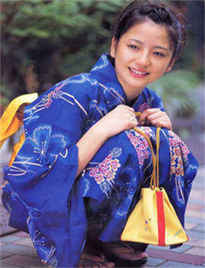 雾岛奈津美作品-小妓女初次陪客睡觉视频